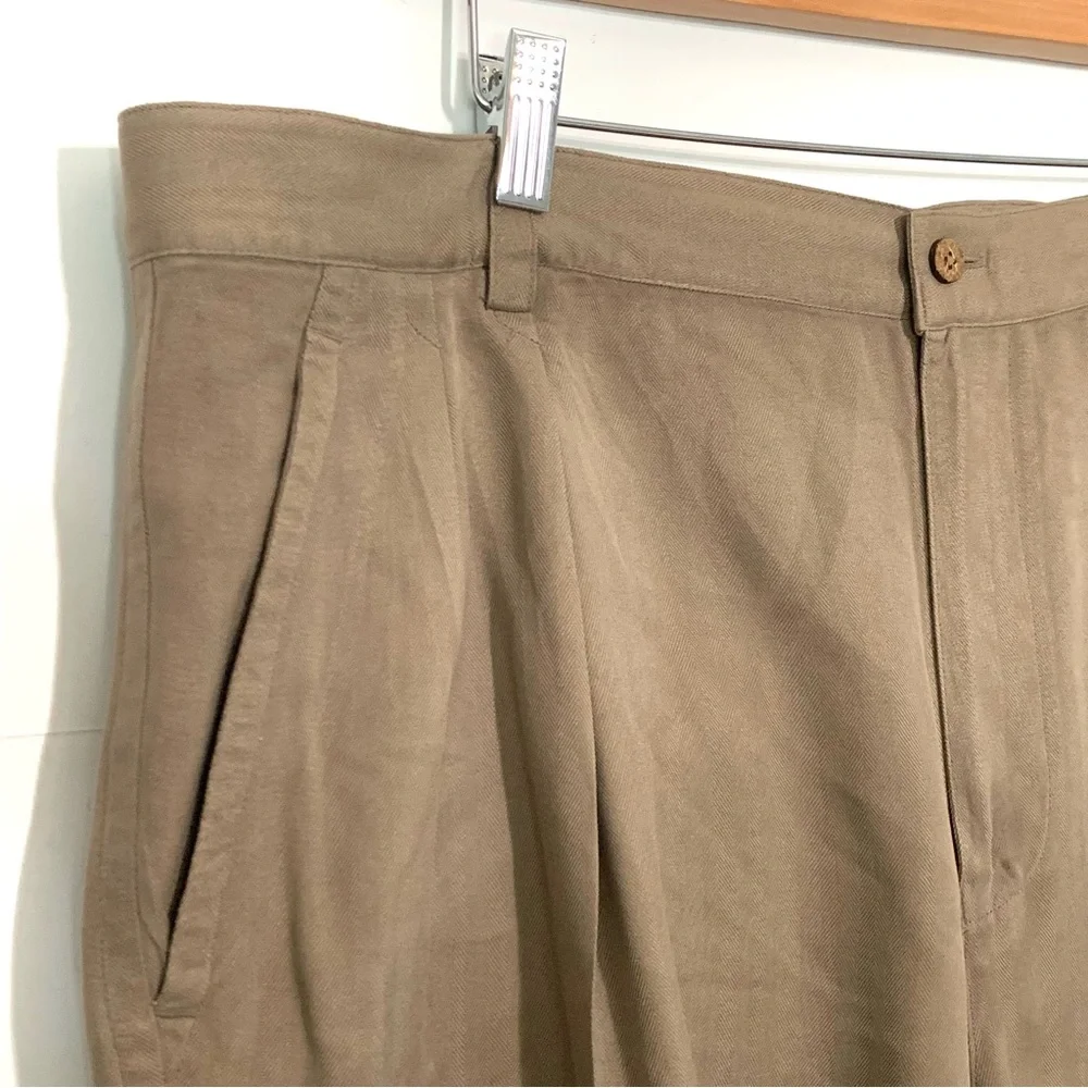 Tommy Bahama Taupe Havana Herringbone Pleated Silk Shorts Size 40 9” Inseam
